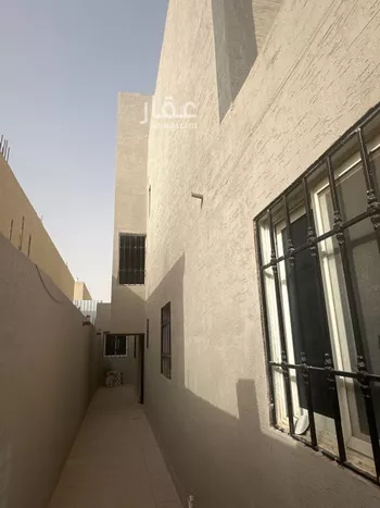 فيلا للبيع في شارع رقم 29, حي بدر, مدينة الرياض, منطقة الرياض صورة 2