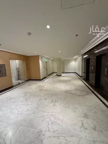 عمارة للإيجار في شارع الملك فهد الفرعي, حي المحمدية, مدينة الرياض, منطقة الرياض صورة 3