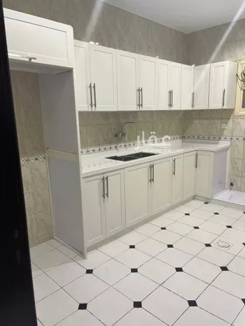 عمارة للإيجار في شارع 7338772, حي المطار, مدينة ابها, منطقة عسير صورة 5