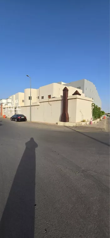 فيلا للبيع في شارع سليمان شلاش عبدالله الشلاش, حي التخصصي, مدينة بريده, منطقة القصيم صورة 2