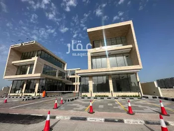 مكتب تجاري للإيجار في شارع الملك فهد بن عبدالعزيز سعود, حي الخور, مدينة الخبر, المنطقة الشرقية صورة 2