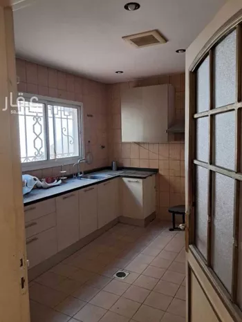 فيلا للإيجار في شارع البكرات ، حي الرحمانية ، الرياض ، منطقة الرياض صورة 3