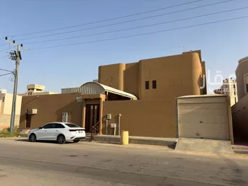 فيلا للبيع في شارع معتب بن ابي لهب, حي الورود, مدينة المزاحميه, منطقة الرياض