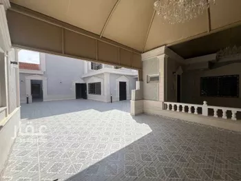فيلا للبيع في شارع إبراهيم بن خليل الكردي, حي المهدية, مدينة الرياض, منطقة الرياض صورة 4