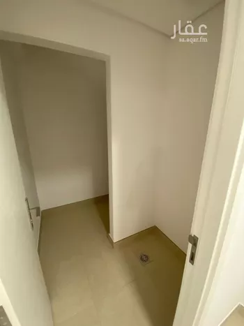 فيلا للبيع في شارع رقم 1043, حي سدرة, مدينة الرياض, منطقة الرياض صورة 3
