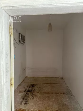 فيلا للبيع في شارع أحمد الحوفي, حي المنصورة, مدينة الرياض, منطقة الرياض صورة 5