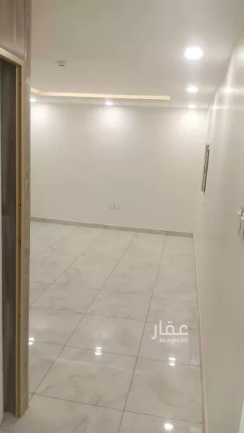مكتب تجاري للإيجار في شارع الدائري الجنوبي الفرعي, حي شبرا, مدينة الرياض, منطقة الرياض
