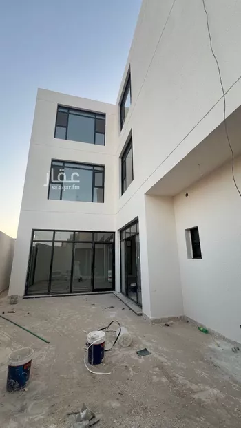 فيلا للبيع في شارع محمد بن أبي بكر القيم, حي المهدية, مدينة الرياض, منطقة الرياض صورة 5