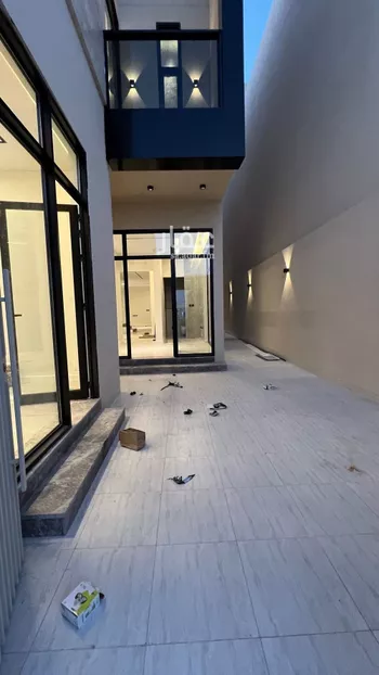 فيلا للبيع في شارع محمد بن أبي بكر القيم, حي المهدية, مدينة الرياض, منطقة الرياض صورة 4