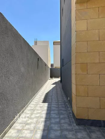 فيلا للإيجار في شارع محمد الغزالي السقا, حي الزمرد, مدينة جدة, منطقة مكة المكرمة صورة 2