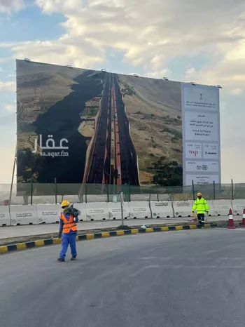 أرض للبيع في شارع جبل العوينات ، حي ظهرة لبن ، الرياض ، منطقة الرياض صورة 3
