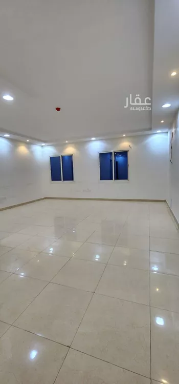 مكتب تجاري للإيجار في شارع السيل الكبير, حي المهدية, مدينة الرياض, منطقة الرياض صورة 2