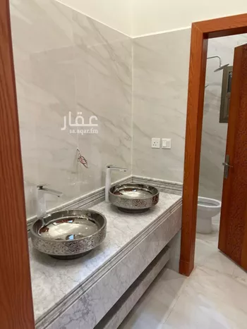 فيلا للإيجار في شارع اسعد بن نصر, حي حطين, مدينة الرياض, منطقة الرياض صورة 2