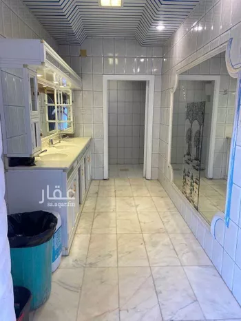فيلا للبيع في شارع العباس الرياشي, حي الزهرة, مدينة الرياض, منطقة الرياض صورة 4