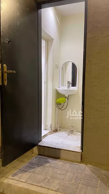 غرفة للإيجار في شارع جمال الدين أبي السعود ظهيرة ، حي الرمال ، الرياض ، منطقة الرياض