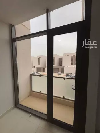 فيلا للإيجار في شارع عبدالله الهذلي, حي مطار الملك خالد الدولي, مدينة الرياض, منطقة الرياض صورة 3