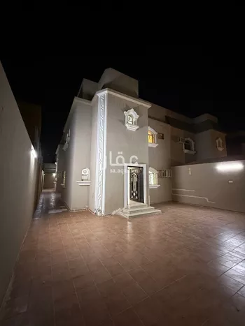 فيلا للإيجار في شارع عثمان بن قائد, حي الخالدية, مدينة الخرج, منطقة الرياض صورة 2