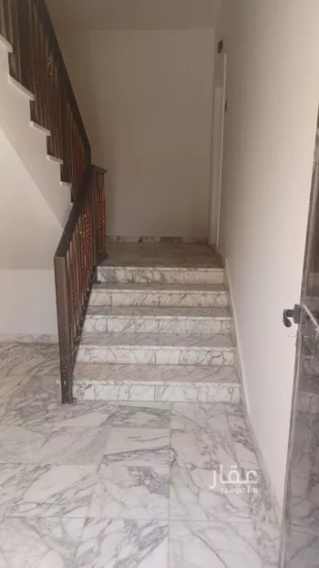 عمارة للبيع في شارع كعب بن زهير, حي السويدي, مدينة الرياض, منطقة الرياض صورة 2