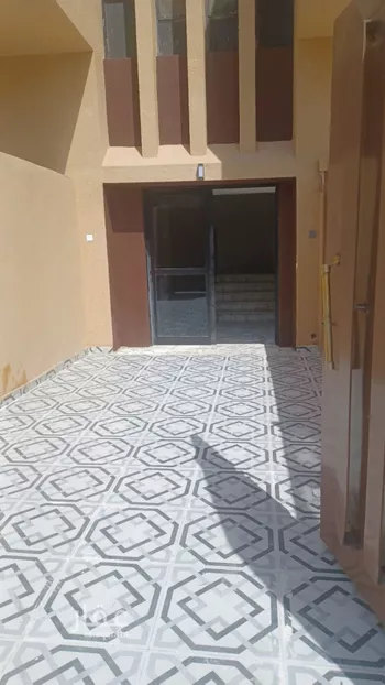 عمارة للبيع في شارع كعب بن زهير, حي السويدي, مدينة الرياض, منطقة الرياض صورة 4