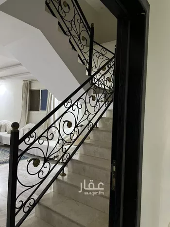 فيلا للبيع في شارع المحايدة, حي المعيزيلة, مدينة الرياض, منطقة الرياض صورة 4