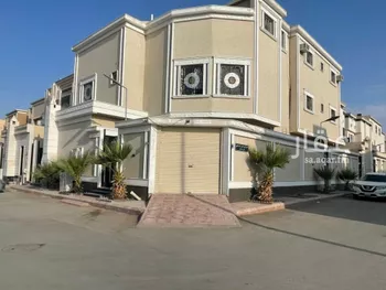فيلا للبيع في شارع محمد بن أحمد الفاسي, حي الرمال, مدينة الرياض, منطقة الرياض صورة 2