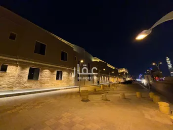 شقة للإيجار في شارع الامير مقرن بن عبدالعزيز, حي مغرزات, مدينة الرياض, منطقة الرياض