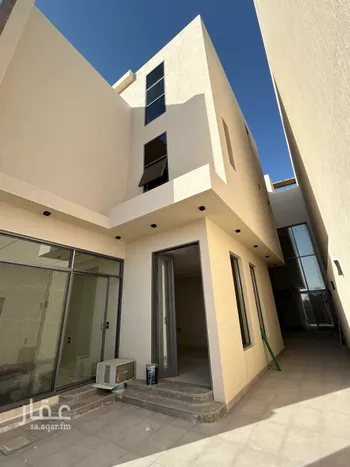 فيلا للبيع في شارع عمر بن عبدالقادر مفتي, حي المهدية, مدينة الرياض, منطقة الرياض صورة 3