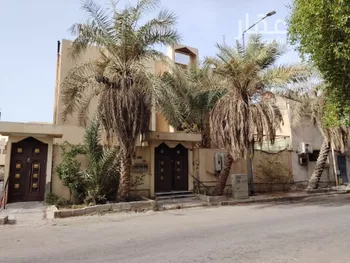 فيلا للبيع في شارع احمد تيمور, حي العمل, مدينة الرياض, منطقة الرياض