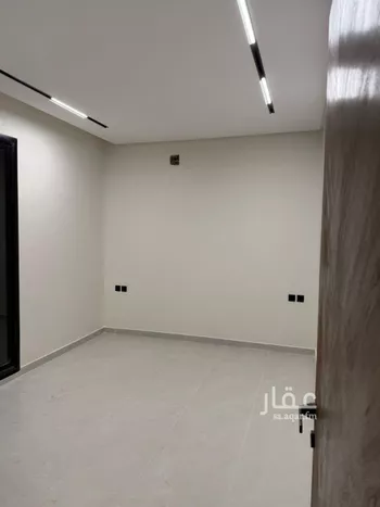 فيلا للبيع في شارع أبي بكر بن حجي بسيوبي, حي العوالي, مدينة الرياض, منطقة الرياض صورة 3