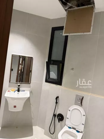 فيلا للبيع في شارع أبي بكر بن حجي بسيوبي, حي العوالي, مدينة الرياض, منطقة الرياض صورة 5