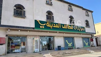 عمارة للبيع في شارع خالده بنت الاسود, حي طيبة, مدينة المدينه المنوره, منطقة المدينة المنورة صورة 2
