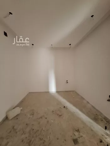 دور للبيع في شارع عبدالله بافقيه الحضرمي, حي عكاظ, مدينة الرياض, منطقة الرياض صورة 5