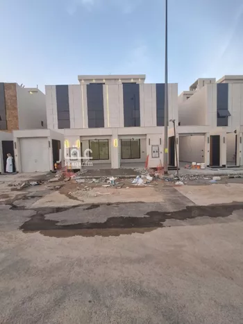 فيلا للبيع في شارع أبان بن صالح, حي عكاظ, مدينة الرياض, منطقة الرياض صورة 3