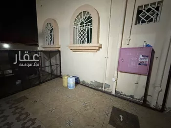 عمارة للإيجار في شارع شارع 12 و, حي السويس 1, مدينة جازان, منطقة جازان صورة 2