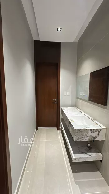 شقة للبيع في شارع شارع 26, حي السويس 1, مدينة جازان, منطقة جازان صورة 4