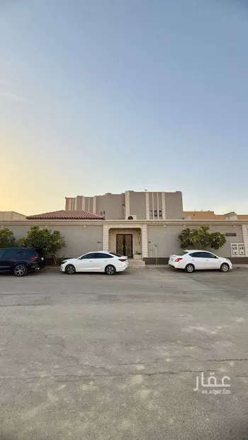 فيلا للبيع في شارع العينة, حي شبرا, مدينة الرياض, منطقة الرياض صورة 2