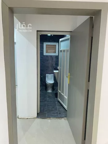 عمارة للبيع في شارع سفيان بن اسد ، حي غرناطة ، الدمام ، الدمام صورة 4