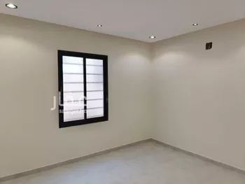 فيلا للبيع في شارع يحيى بن أكثم, حي عكاظ, مدينة الرياض, منطقة الرياض صورة 4