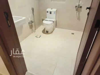 دور للبيع في شارع خالد محمد خالد, حي عكاظ, مدينة الرياض, منطقة الرياض صورة 5