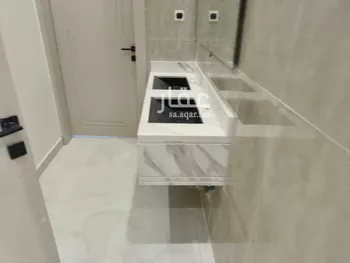 فيلا للبيع في شارع يحيى بن أكثم, حي عكاظ, مدينة الرياض, منطقة الرياض صورة 3