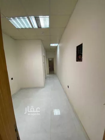 مكتب تجاري للإيجار في شارع  عبداللطيف ابن ابراهيم, حي الوسيطاء, مدينة الرياض, منطقة الرياض صورة 5