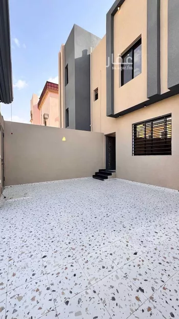 دور للبيع في شارع صدقة بن مكارم, حي التعاون, مدينة خميس مشيط, منطقة عسير صورة 2