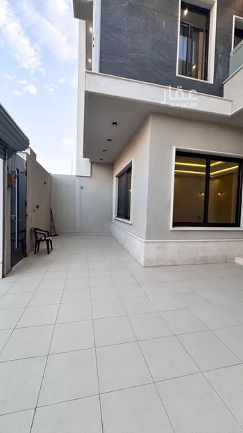 فيلا للبيع في شارع اويس الزاهد, حي الشرف, مدينة خميس مشيط, منطقة عسير صورة 3