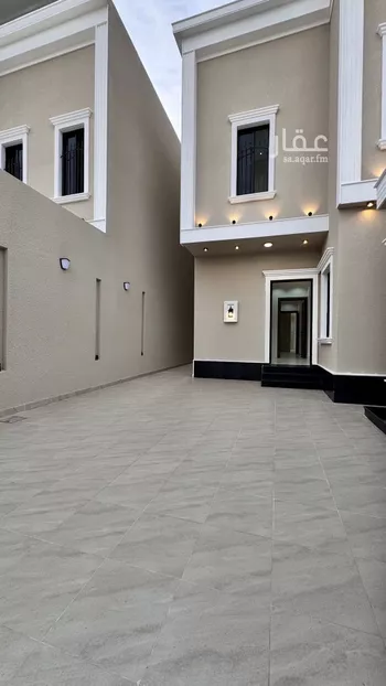 فيلا للبيع في شارع صدقة بن مكارم, حي التعاون, مدينة خميس مشيط, منطقة عسير صورة 2
