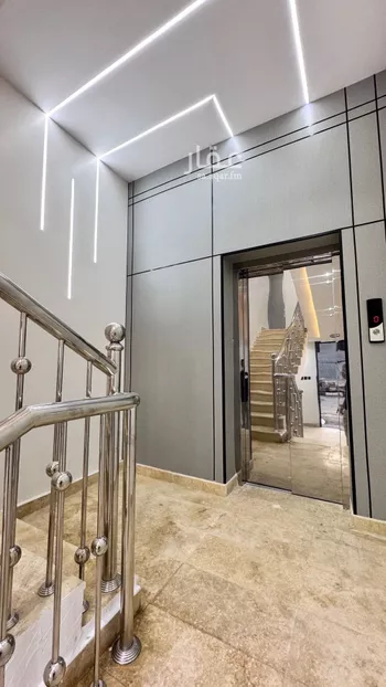 دور للبيع في شارع طريق الملك فهد, حي الظرفة, مدينة خميس مشيط, منطقة عسير صورة 3