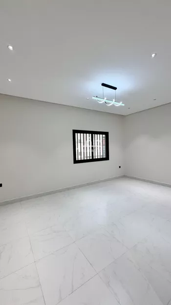 شقة للبيع في شارع العام, حي ال بريد, مدينة احد رفيده, منطقة عسير صورة 5