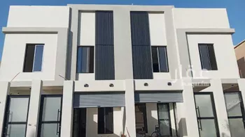 فيلا للبيع في شارع حسن الابريقي, حي الراكة الجنوبية, مدينة الخبر, المنطقة الشرقية