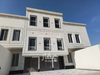 شقة للبيع في شارع اشبيليه 117, حي العزيزية, مدينة الجبيل, المنطقة الشرقية