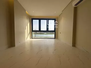 شقة للبيع في شارع النخيل, حي الحمراء, مدينة الخبر, المنطقة الشرقية