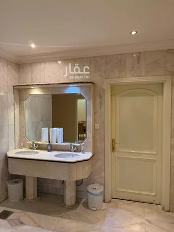 فيلا للإيجار في شارع عبدالمحسن الفرم, حي البديعة, مدينة الرياض, منطقة الرياض صورة 3
